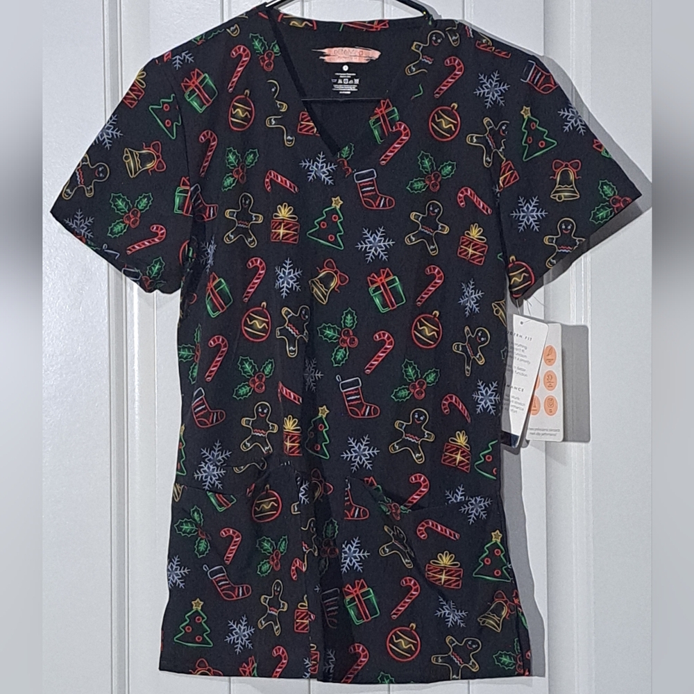 Elite Med Performance Festive Holiday Print Scrub Top Sz. S NWT